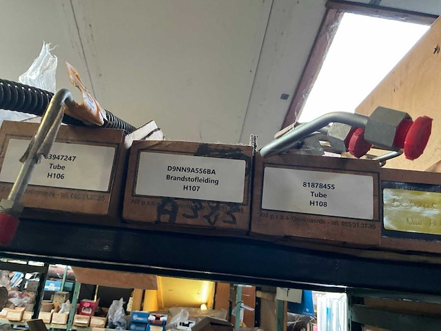 New holland partij vaste leidingen en doorschuifkabels - afbeelding 7 van  15