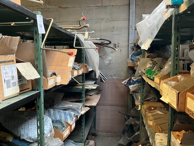 New holland partij vaste leidingen en doorschuifkabels - afbeelding 1 van  15