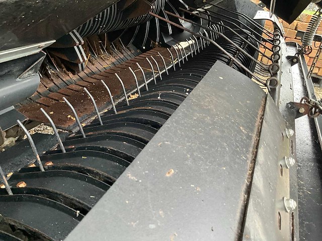 New holland roll baler 125 combi balenpers - afbeelding 2 van  31