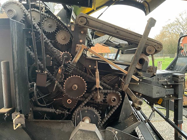 New holland roll baler 125 combi balenpers - afbeelding 5 van  31