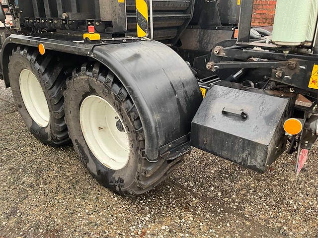 New holland roll baler 125 combi balenpers - afbeelding 18 van  31