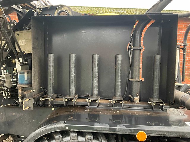 New holland roll baler 125 combi balenpers - afbeelding 19 van  31