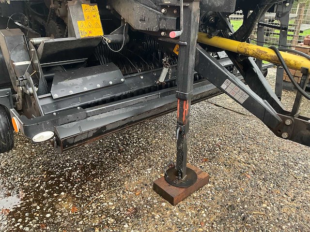 New holland roll baler 125 combi balenpers - afbeelding 31 van  31