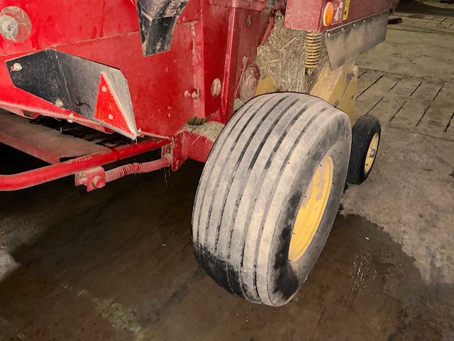 New holland ronde baler - afbeelding 6 van  14