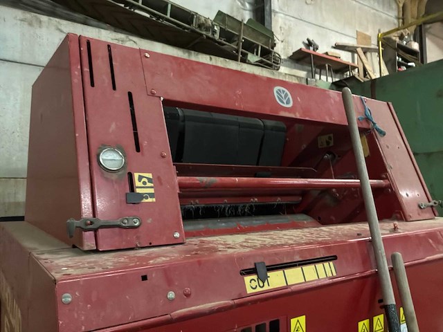 New holland ronde baler - afbeelding 12 van  14
