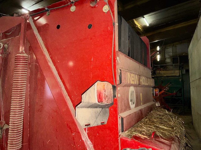 New holland ronde baler - afbeelding 14 van  14
