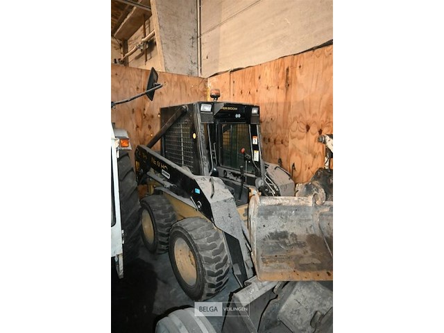 New holland super boom - afbeelding 1 van  7