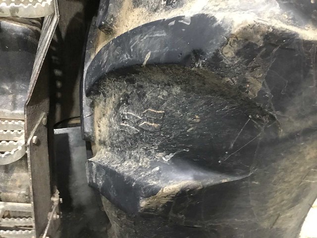 New holland tg 230 landbouwtractor - afbeelding 4 van  23