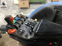 New holland tg 230 landbouwtractor - afbeelding 9 van  23