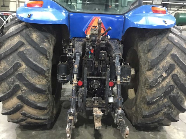 New holland tg 230 landbouwtractor - afbeelding 22 van  23