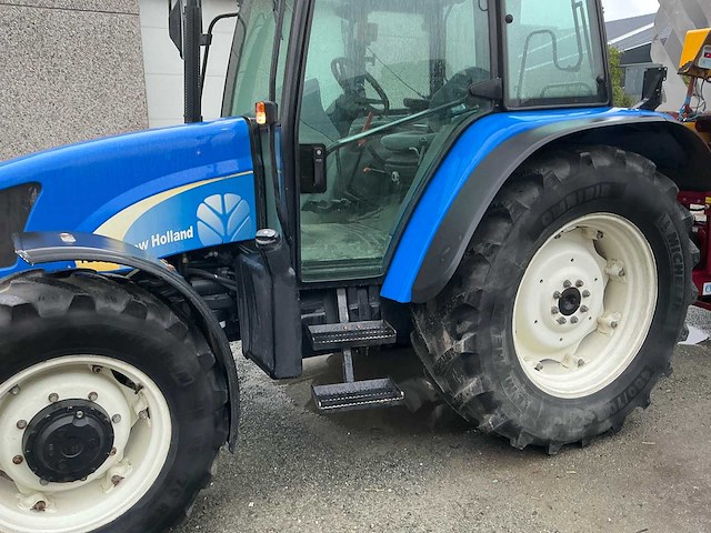New holland tl90a vierwielaangedreven landbouwtractor - afbeelding 3 van  41