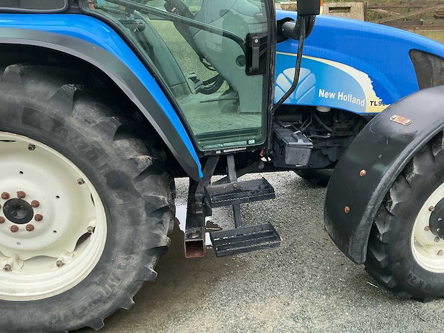 New holland tl90a vierwielaangedreven landbouwtractor - afbeelding 11 van  41