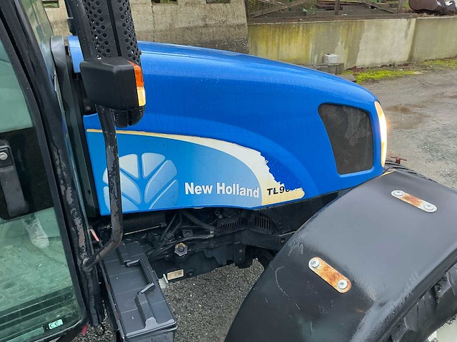 New holland tl90a vierwielaangedreven landbouwtractor - afbeelding 14 van  41