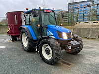 New holland tl90a vierwielaangedreven landbouwtractor - afbeelding 39 van  41