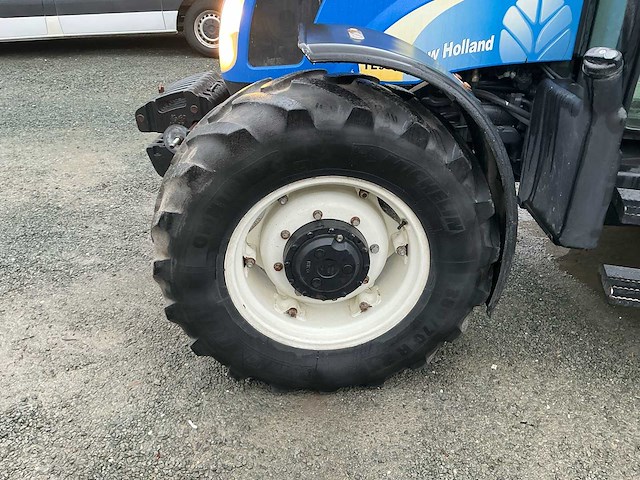New holland tl90a vierwielaangedreven landbouwtractor - afbeelding 41 van  41