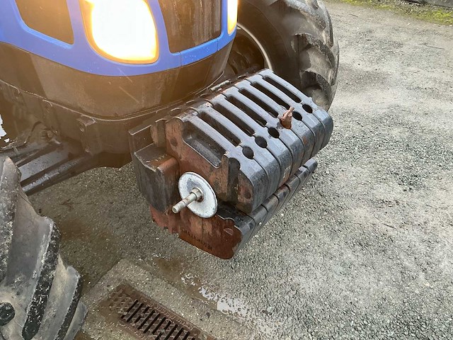 New holland tl90a vierwielaangedreven landbouwtractor - afbeelding 22 van  39