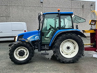 New holland tl90a vierwielaangedreven landbouwtractor - afbeelding 2 van  39