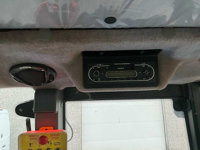 New holland tl90a vierwielaangedreven landbouwtractor - afbeelding 36 van  39