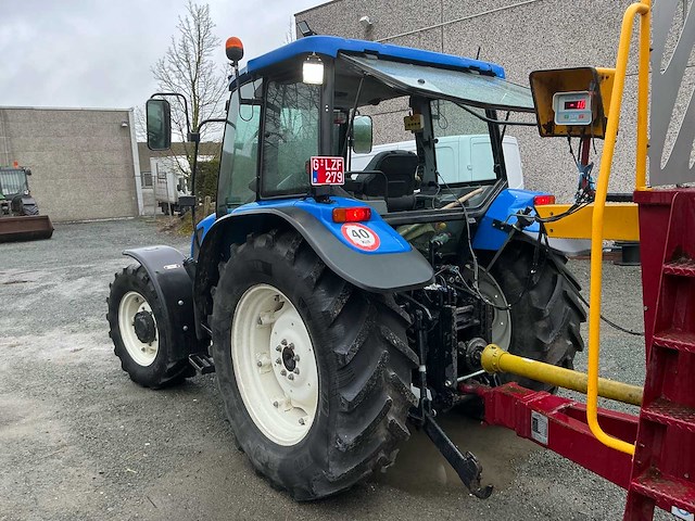 New holland tl90a vierwielaangedreven landbouwtractor - afbeelding 4 van  39