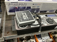 Newark dmc 2 dj controller - afbeelding 3 van  3