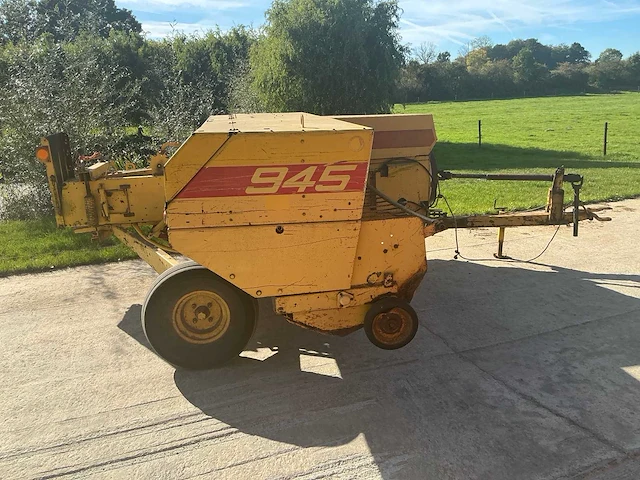 Newholland 945 balenpers - afbeelding 13 van  14
