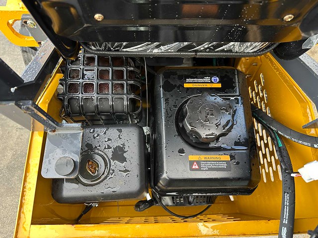 Newrick - 2025 - zw380 - rupslader - afbeelding 13 van  20