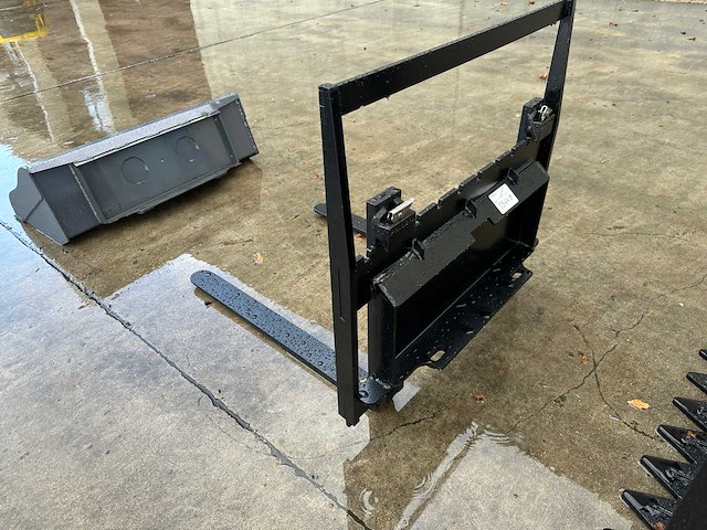 Newrick - 2025 - zw380 - rupslader - afbeelding 3 van  19