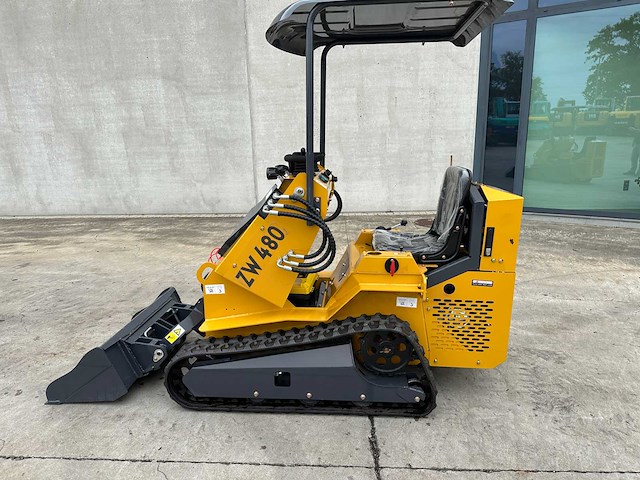 Newrick - 2025 - zw480 - rupsschranklader - afbeelding 1 van  18