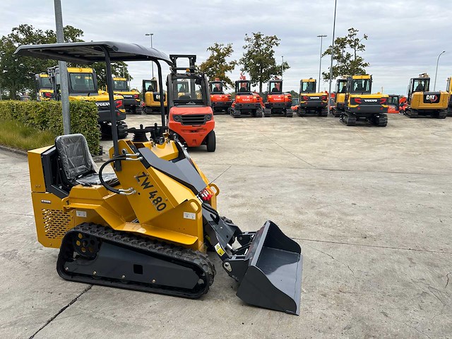 Newrick - 2025 - zw480 - rupsschranklader - afbeelding 14 van  18