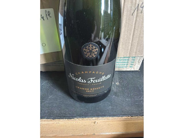Nicolas feuillatte flessen champagne (14x) - afbeelding 2 van  2