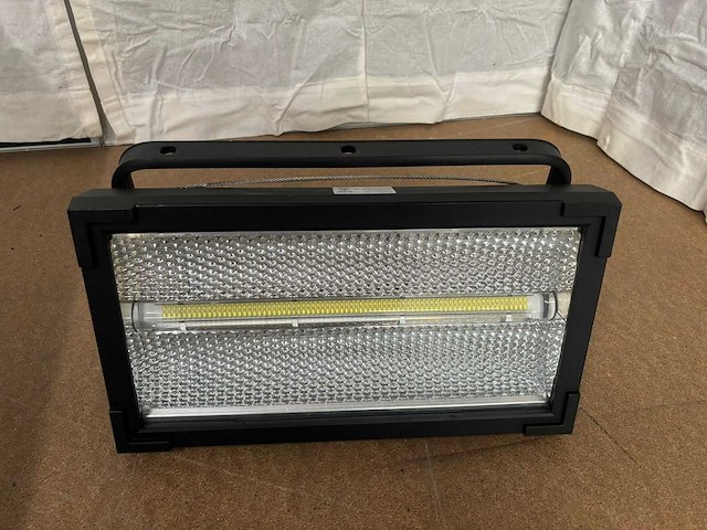 Nicols - aura strobe - nicols aura strobe - afbeelding 1 van  2