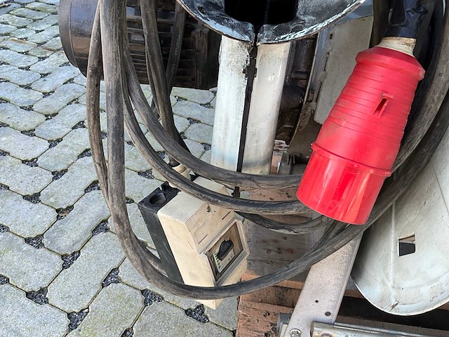 Niedermann 869260 lasdampafzuiginstallatie - afbeelding 8 van  9