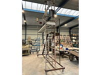 Niet demonteerbare constructie bordes trap mobiel - afbeelding 3 van  4