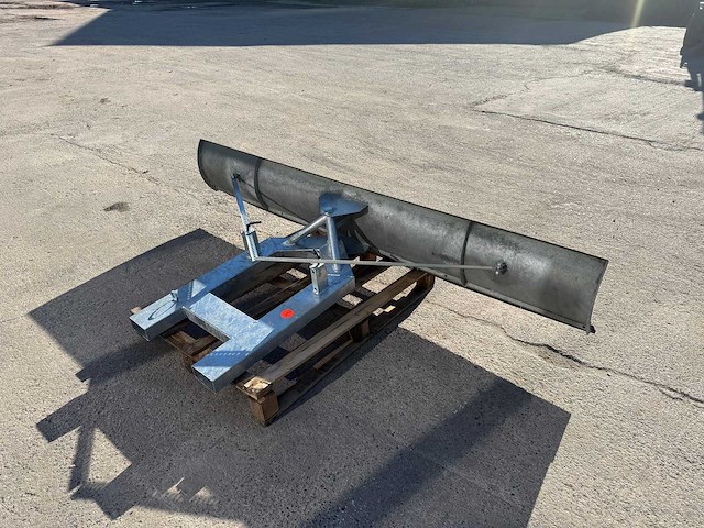 Nieuw - sneeuwschuif - voorzetapparatuur - afbeelding 2 van  8