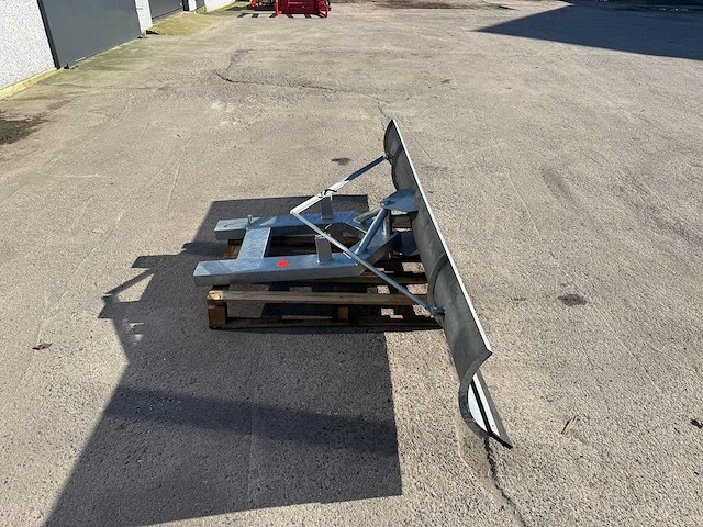 Nieuw - sneeuwschuif - voorzetapparatuur - afbeelding 4 van  6