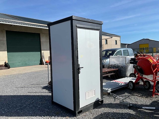 Nieuw mobiel toilet - afbeelding 1 van  13