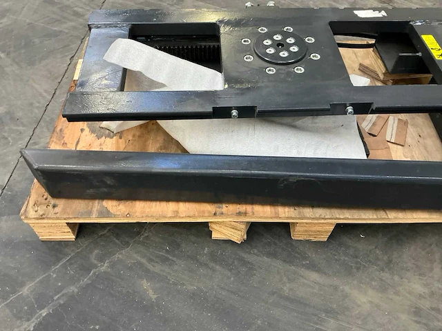 Nieuwe 2024 mac 180 ° rotator met arm klasse fem 2 - afbeelding 2 van  23