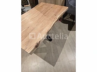 Nieuwe acacia massief houten tafel met natuurlijke randen 160x90x5cm hoogte 77cm - afbeelding 3 van  3