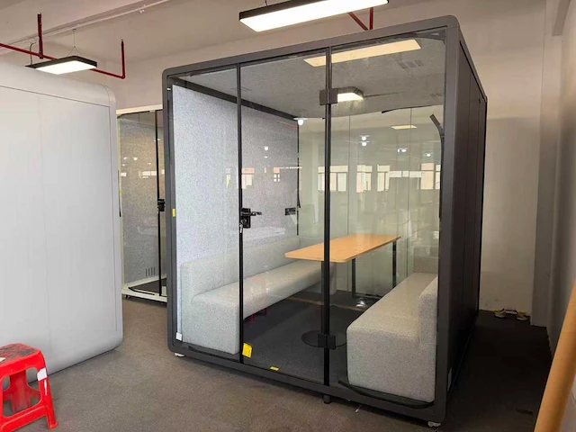 Nieuwe akoestische kantoor-/vergaderunit – 4-6 personen – compleet ingericht - afbeelding 2 van  6