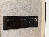 Nieuwe akoestische kantoorunit - 1 à 2 personen - 140 × 140 × 220 cm - afbeelding 3 van  6