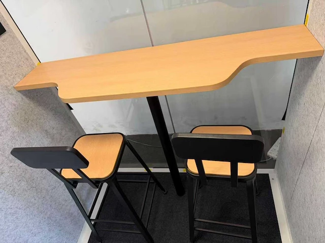 Nieuwe akoestische kantoorunit - 1 à 2 personen - 140 × 140 × 220 cm - afbeelding 2 van  6