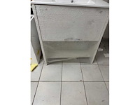 Nieuwe badkamer meubel met bruynzeel kraan en elengance wastafel - afbeelding 5 van  9