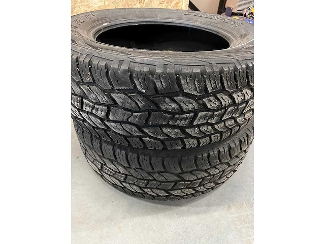 Nieuwe banden cooper - afbeelding 1 van  2