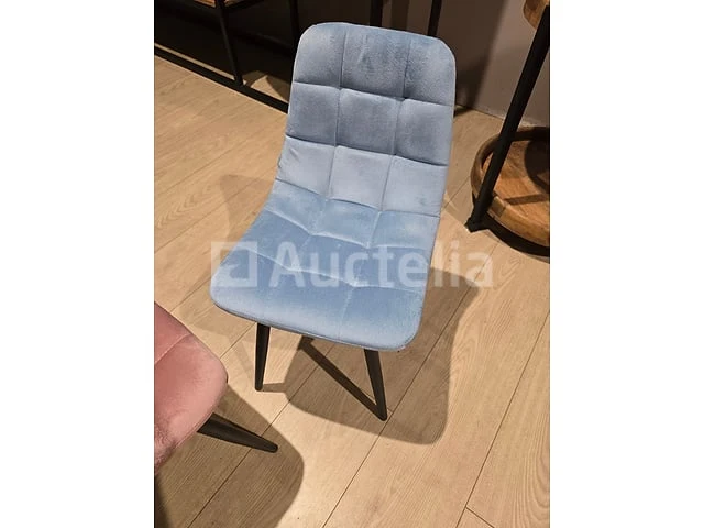 Nieuwe blauwe kinderstoel - afbeelding 1 van  1
