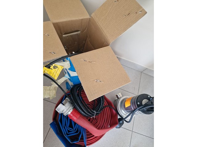 Nieuwe dompelpomp lowara - afbeelding 4 van  5