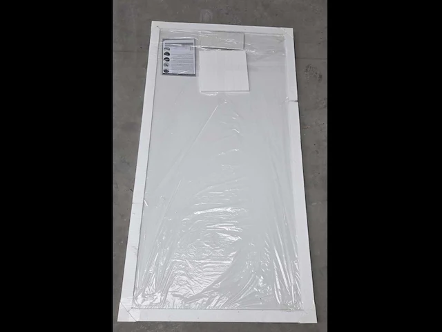 Nieuwe douchebak 180 x 90 met sifon - afbeelding 1 van  5