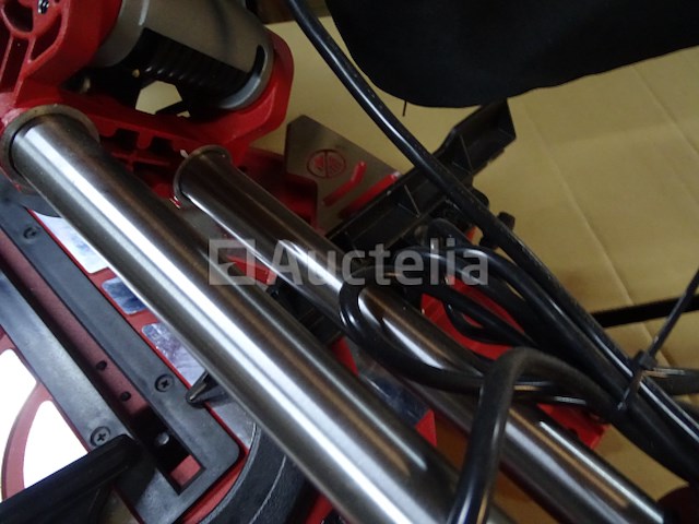 Nieuwe einhell te-sm 216 dubbele radiale verstekzaag (maar zie de opmerkingen) - afbeelding 6 van  7