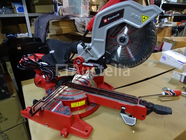 Nieuwe einhell te-sm 216 dubbele radiale verstekzaag (maar zie de opmerkingen) - afbeelding 1 van  7