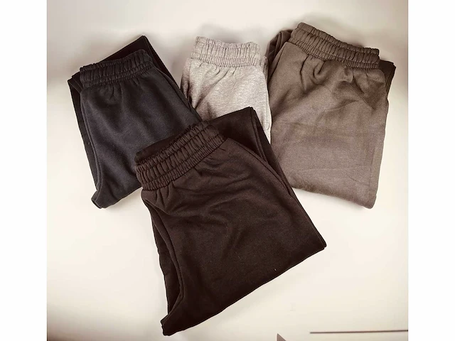 Nieuwe kinder joggingbroeken (900x) - afbeelding 2 van  5