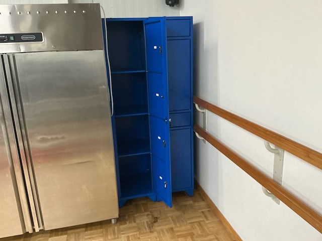 Nieuwe lockerkast lockerkast - afbeelding 3 van  4